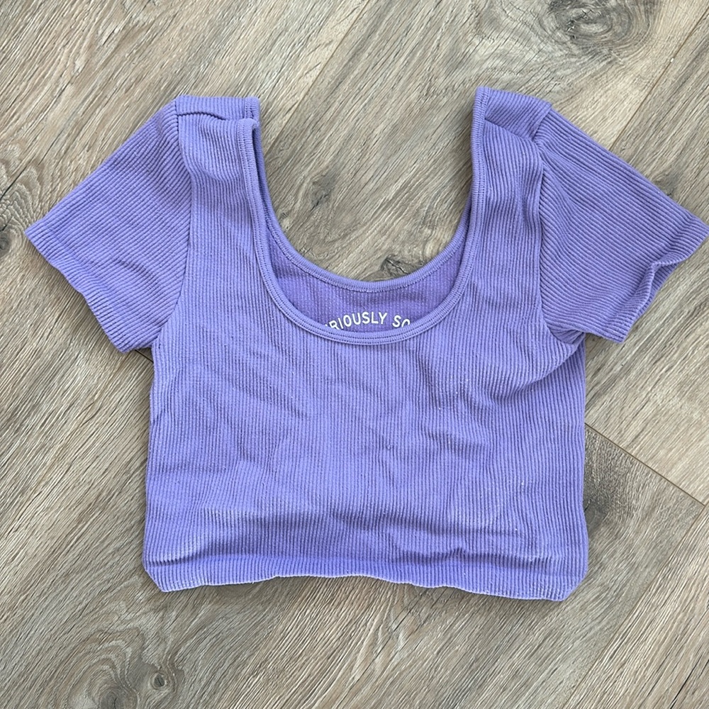Cute light purple crop top